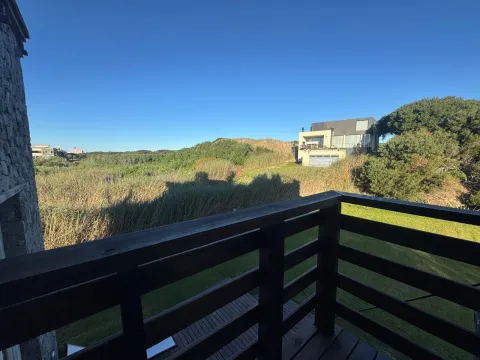 Casa en Carilo 4 amb con pileta 1 cuadra del mar — foto 5