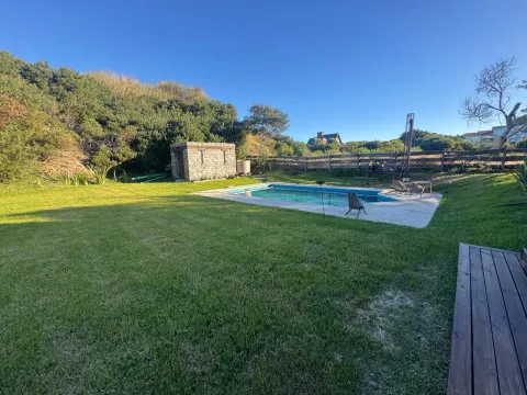 Casa en Carilo 4 amb con pileta 1 cuadra del mar — foto 32