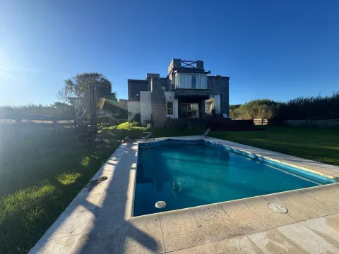 Casa en Carilo 4 amb con pileta 1 cuadra del mar — foto 36