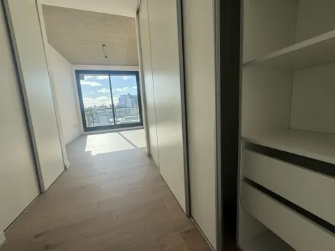 Amplio 2 Ambientes de 63 m² | Balcón Corrido | Toilette y Amenities — foto 11
