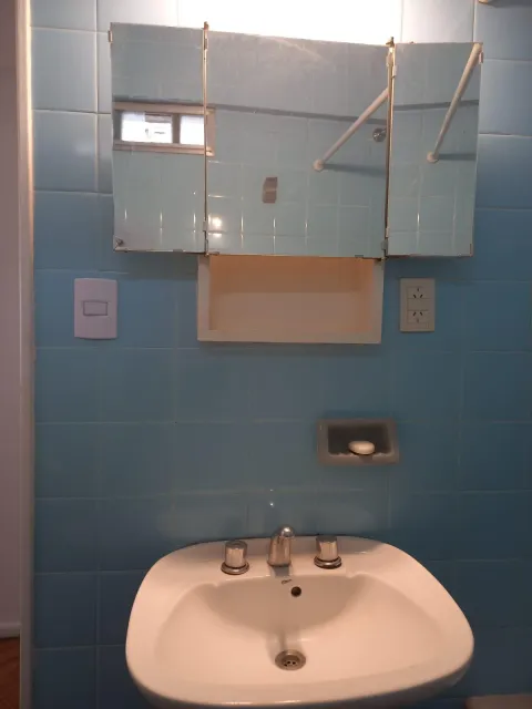 Departamento monoambiente con balcon y cocina separada — foto 11