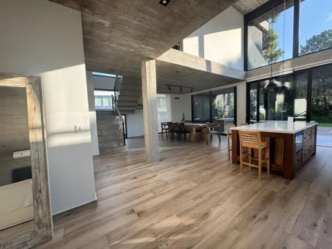 Casa en Carilo PILETA CLIMATIZADA \ 2 CUADRAS DEL MAR -8/10 PERSONA — foto 7