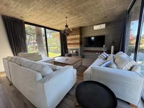 Casa en Carilo PILETA CLIMATIZADA \ 2 CUADRAS DEL MAR -8/10 PERSONA — foto 23