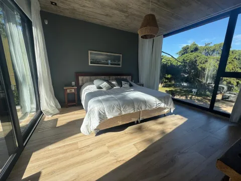 Casa en Carilo PILETA CLIMATIZADA \ 2 CUADRAS DEL MAR -8/10 PERSONA — foto 4