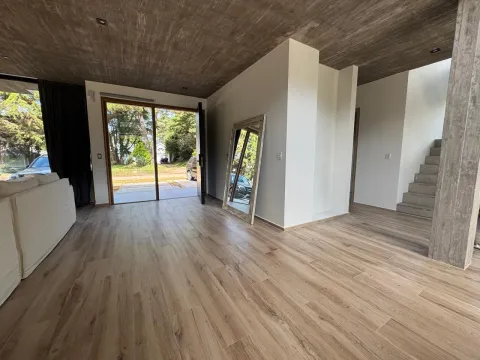 Casa en Carilo PILETA CLIMATIZADA \ 2 CUADRAS DEL MAR -8/10 PERSONA — foto 5