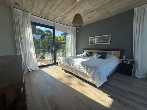 Casa en Carilo PILETA CLIMATIZADA \ 2 CUADRAS DEL MAR -8/10 PERSONA — foto 33