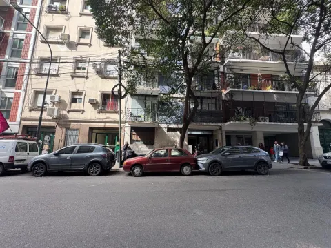 Departamento en Recoleta 2 amb al frente con balcón, APTO CREDITO! — foto 2