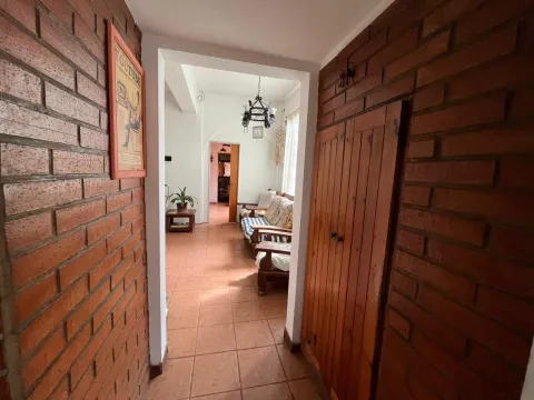 Casa 4 amb. en venta en Ituzaingó norte en dos lotes, 700 m2, ideal inversor!! Acepta permuta! — foto 8