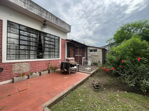 Casa 4 amb. en venta en Ituzaingó norte en dos lotes, 700 m2, ideal inversor!! Acepta permuta! — foto 30