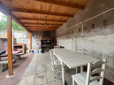 Casa 3 amb. en venta Ituzaingó Norte con cochera, patio, jardin, parrilla y terraza. — foto 17