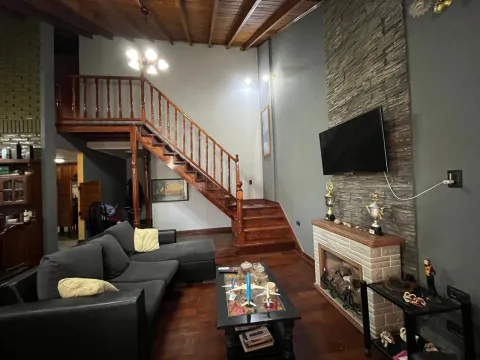 Casa 4 ambientes con quincho, parrilla jardin y pileta en Ituzaingó norte — foto 3