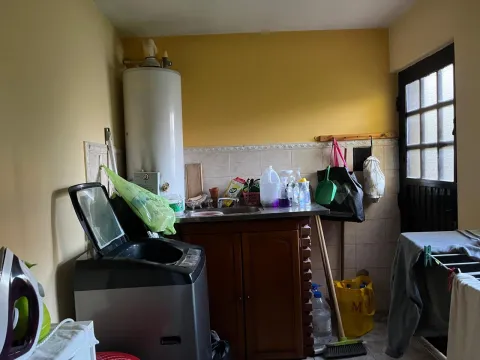 Casa 4 ambientes con quincho, parrilla jardin y pileta en Ituzaingó norte — foto 12