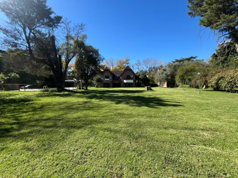 ALQUILER TEMPORAL - CASA CON GRAN PARQUE, PILETA Y QUINCHO EN ITUZAINGO — foto 36