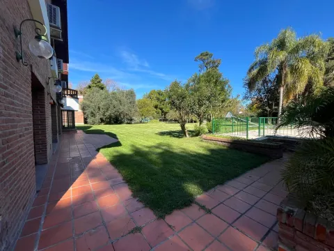 ALQUILER TEMPORAL - CASA CON GRAN PARQUE, PILETA Y QUINCHO EN ITUZAINGO — foto 32