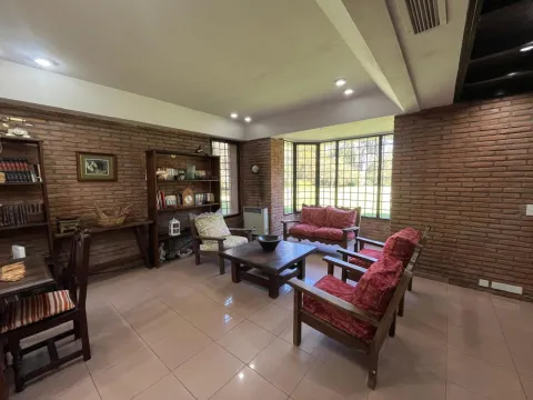 ALQUILER TEMPORAL - CASA CON GRAN PARQUE, PILETA Y QUINCHO EN ITUZAINGO — foto 11