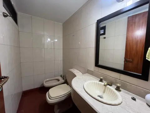 ALQUILER TEMPORAL - CASA CON GRAN PARQUE, PILETA Y QUINCHO EN ITUZAINGO — foto 13