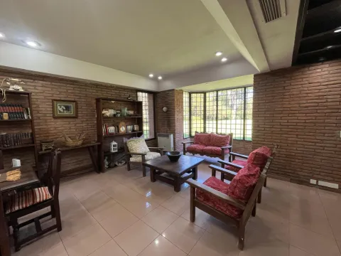 ALQUILER TEMPORAL - CASA CON GRAN PARQUE, PILETA Y QUINCHO EN ITUZAINGO — foto 10