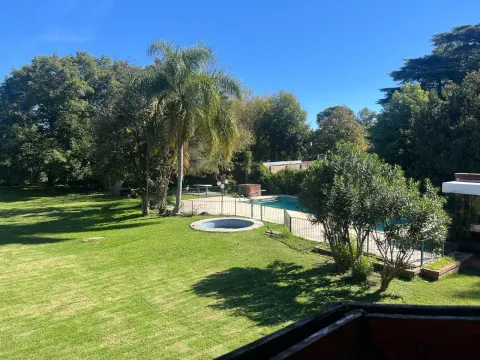 ALQUILER TEMPORAL - CASA CON GRAN PARQUE, PILETA Y QUINCHO EN ITUZAINGO — foto 34