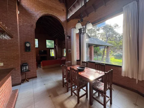 Casa en carilo alquiler pileta climatizada — foto 7