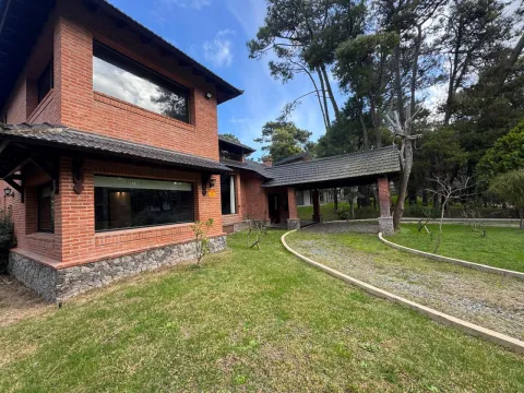 Casa en carilo alquiler pileta climatizada — foto 46