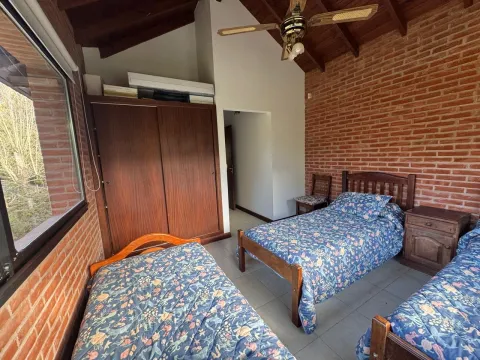 Casa en carilo alquiler pileta climatizada — foto 31