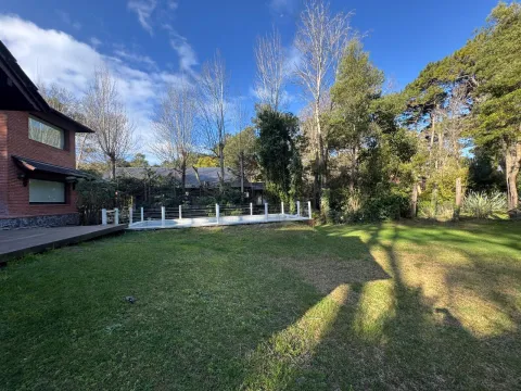 Casa en carilo alquiler pileta climatizada — foto 2