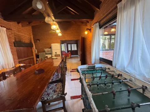 Casa en carilo alquiler pileta climatizada — foto 17