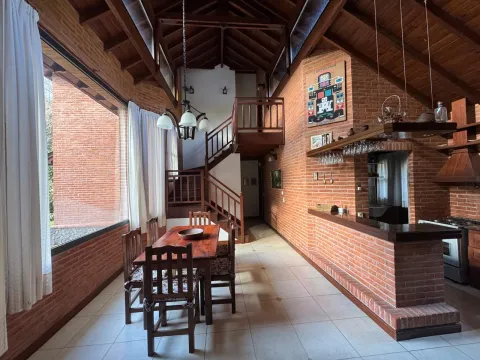 Casa en carilo alquiler pileta climatizada — foto 14