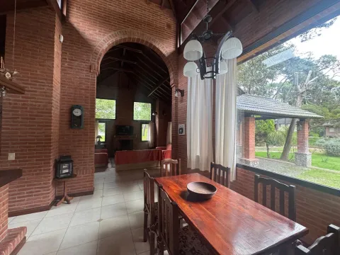 Casa en carilo alquiler pileta climatizada — foto 8