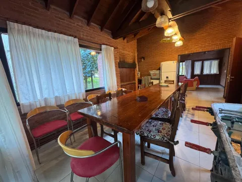 Casa en carilo alquiler pileta climatizada — foto 6