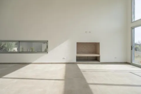 VENTA CASA EN PIUERTOS CON PILETA/JARDIN/PARRILLA — foto 7