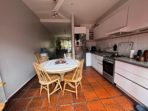 PH VENTA o ALQUILER cochera para dos autos BALCON/ PATIO/TERRAZA. TRIPLEX — foto 4