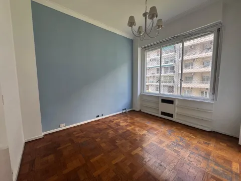 Departamento 4 amb al frente. Cochera en el edificio . APTO CREDITO! — foto 3