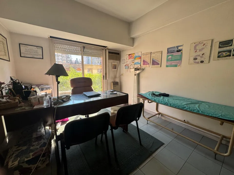 Departamento Apto Profesional en Moron Sur - Av. Rivadavia 18000 — foto 1