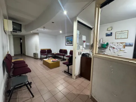 Departamento Apto Profesional en Moron Sur - Av. Rivadavia 18000 — foto 8