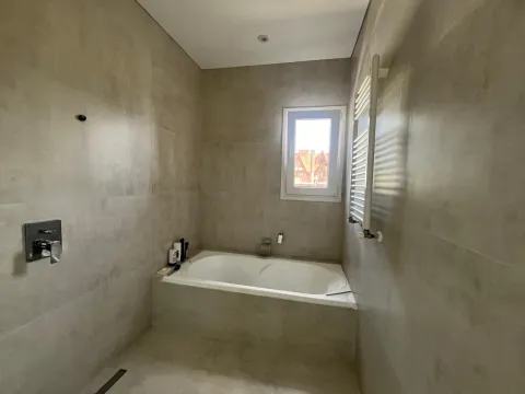 Casa Minimalista 5 ambientes en Castelar Norte — foto 32