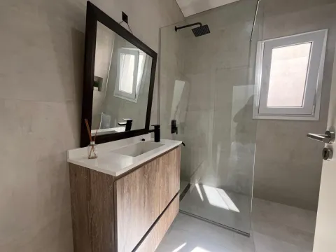 Casa Minimalista 5 ambientes en Castelar Norte — foto 20