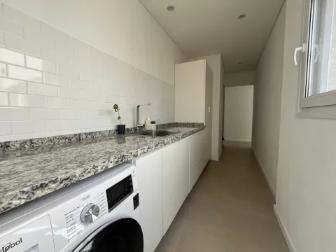 Casa Minimalista 5 ambientes en Castelar Norte — foto 14