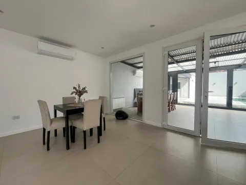 Casa Minimalista 5 ambientes en Castelar Norte — foto 11