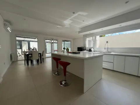 Casa Minimalista 5 ambientes en Castelar Norte — foto 12