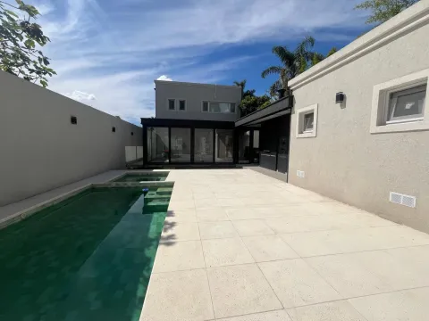 Casa Minimalista 5 ambientes en Castelar Norte — foto 45