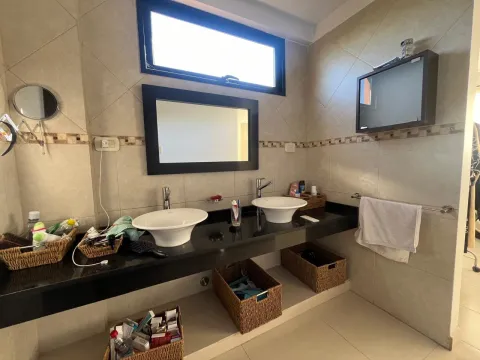 HERMOSA CASA 5 AMBIENTES CON PILETA Y QUINCHO - Altos Del Sol — foto 29
