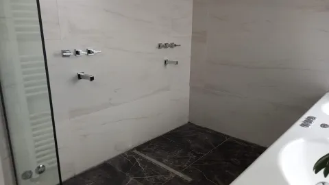 HERMOSA CASA 6 AMBIENTES, CON PILETA JARDIN Y 2 COCHERAS EN VENTA TERRALAGOS CANNING — foto 11