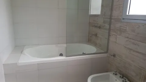 HERMOSA CASA 6 AMBIENTES, CON PILETA JARDIN Y 2 COCHERAS EN VENTA TERRALAGOS CANNING — foto 23