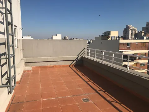 ALQUILER MONOAMBIENTE DIVISIBLE CON BALCON A METROS DE PLAZA IRLANDA / POSIBILIDAD DE COCHERA — foto 18