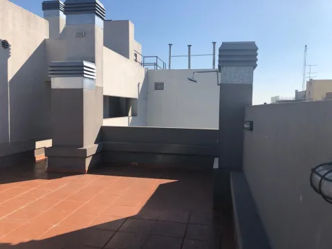 ALQUILER MONOAMBIENTE DIVISIBLE CON BALCON A METROS DE PLAZA IRLANDA / POSIBILIDAD DE COCHERA — foto 16